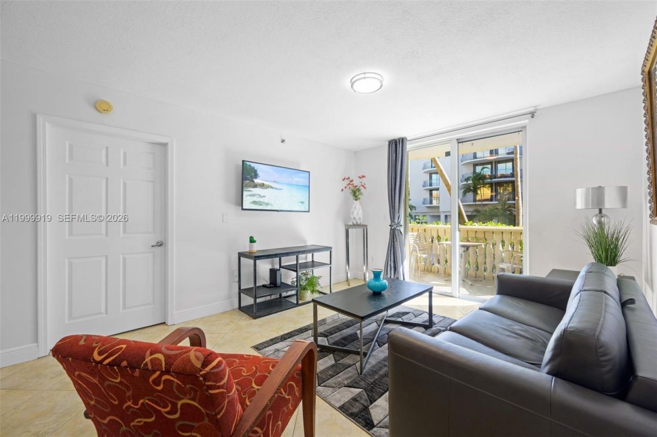8888 Collins Ave, Unit 105, Surfside, FL 33154 Photo
