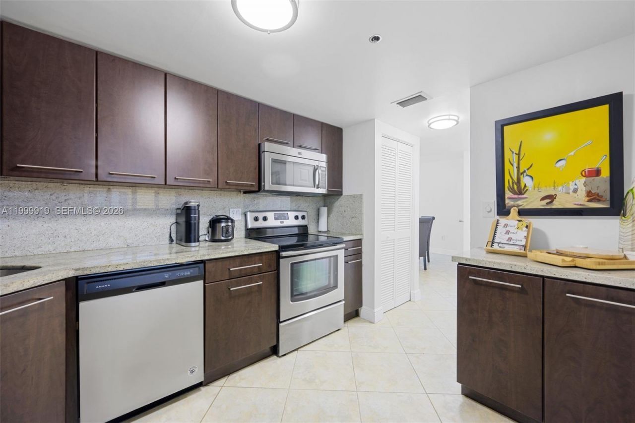 8888 Collins Ave, Unit 105, Surfside, FL 33154 Photo