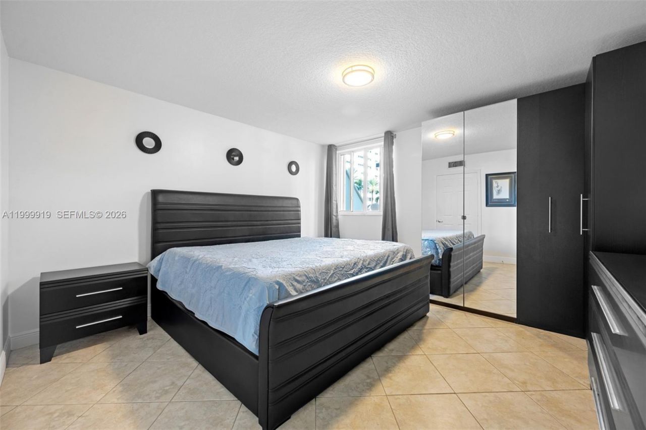 8888 Collins Ave, Unit 105, Surfside, FL 33154 Photo