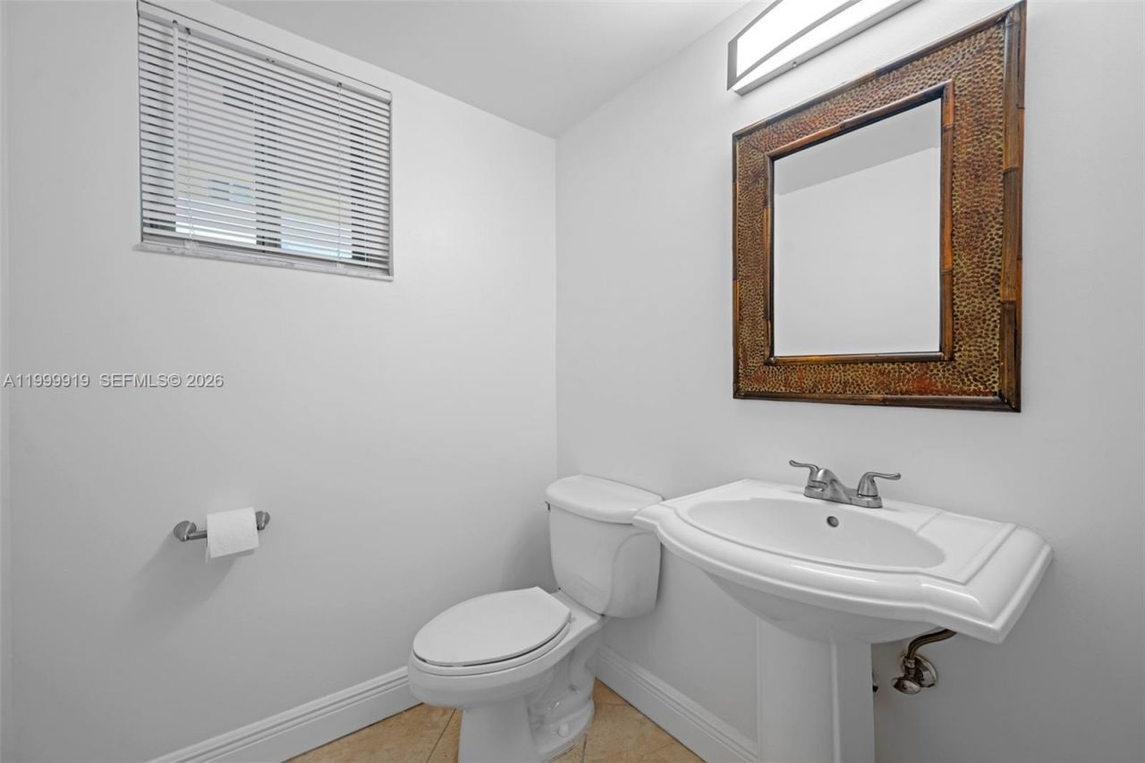 8888 Collins Ave, Unit 105, Surfside, FL 33154 Photo