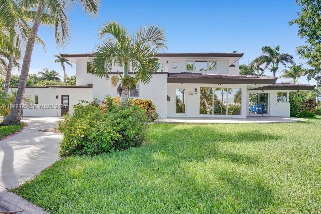 911 N Northlake Dr, Hollywood, FL 33019 Photo