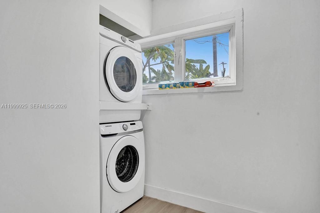 911 N Northlake Dr, Hollywood, FL 33019 Photo