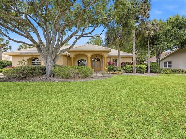 24750 Pennyroyal DR, BONITA SPRINGS, FL 34134