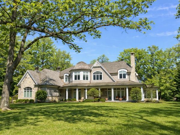 1300 ABINGTON CAMBS Drive , Lake Forest, IL 60045