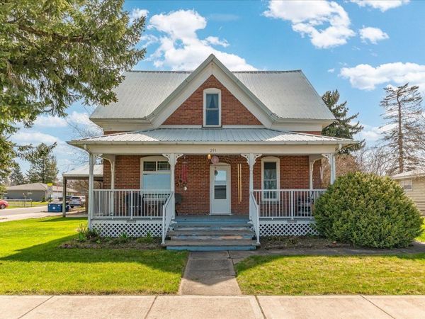 255 E Broadway Ave, Reardan, WA 99209