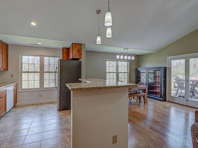 6338 Eagles Lake Drive, Green Township, OH 45248 Photo 15