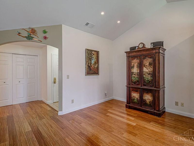 6338 Eagles Lake Drive, Green Township, OH 45248 Photo 17