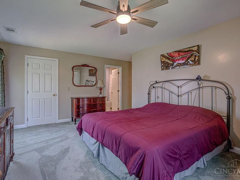 6338 Eagles Lake Drive, Green Township, OH 45248 Photo 19