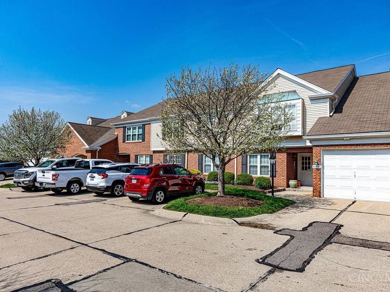 6338 Eagles Lake Drive, Green Township, OH 45248 Photo 2