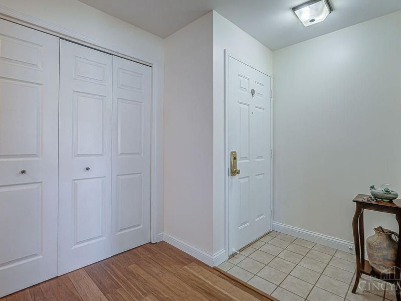 6338 Eagles Lake Drive, Green Township, OH 45248 Photo 3