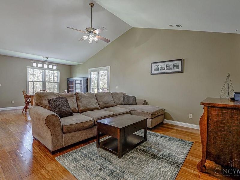 6338 Eagles Lake Drive, Green Township, OH 45248 Photo 4