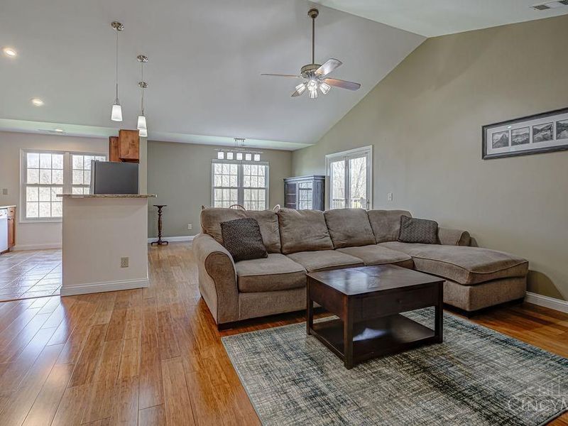 6338 Eagles Lake Drive, Green Township, OH 45248 Photo 5