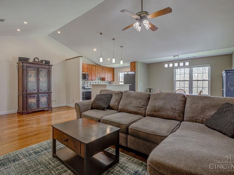 6338 Eagles Lake Drive, Green Township, OH 45248 Photo 6