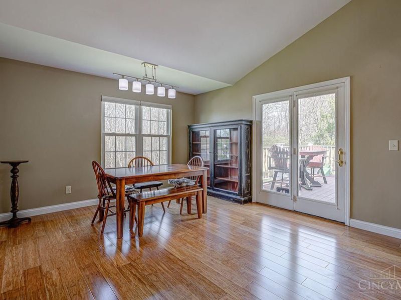 6338 Eagles Lake Drive, Green Township, OH 45248 Photo 9