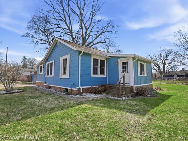 3503 Watkins Lake Road, Waterford Twp, MI 48328