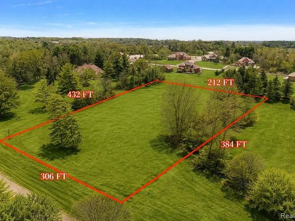 Sandi Lane, Bruce Twp, MI 48065