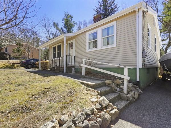 47 Cliff Rd, Bourne, MA 02532