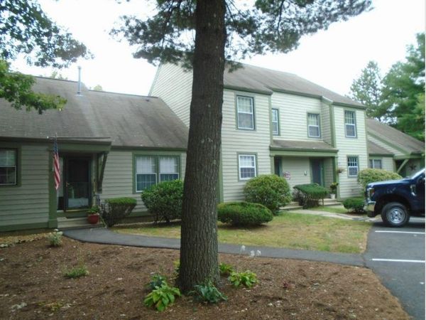 1465 Hooksett Road, Unit 303, Hooksett, NH 03106