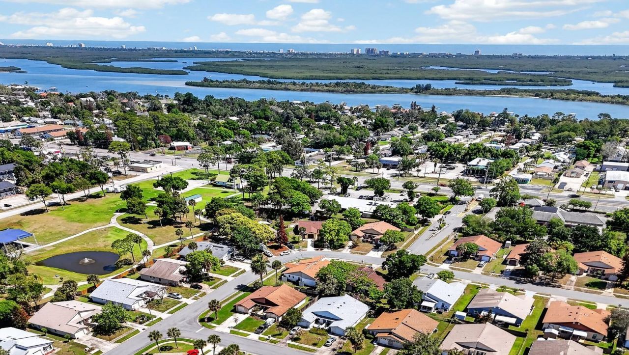 109 Shangri La Circle, Edgewater, FL 32132 Photo