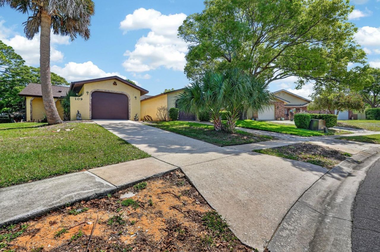 109 Shangri La Circle, Edgewater, FL 32132 Photo