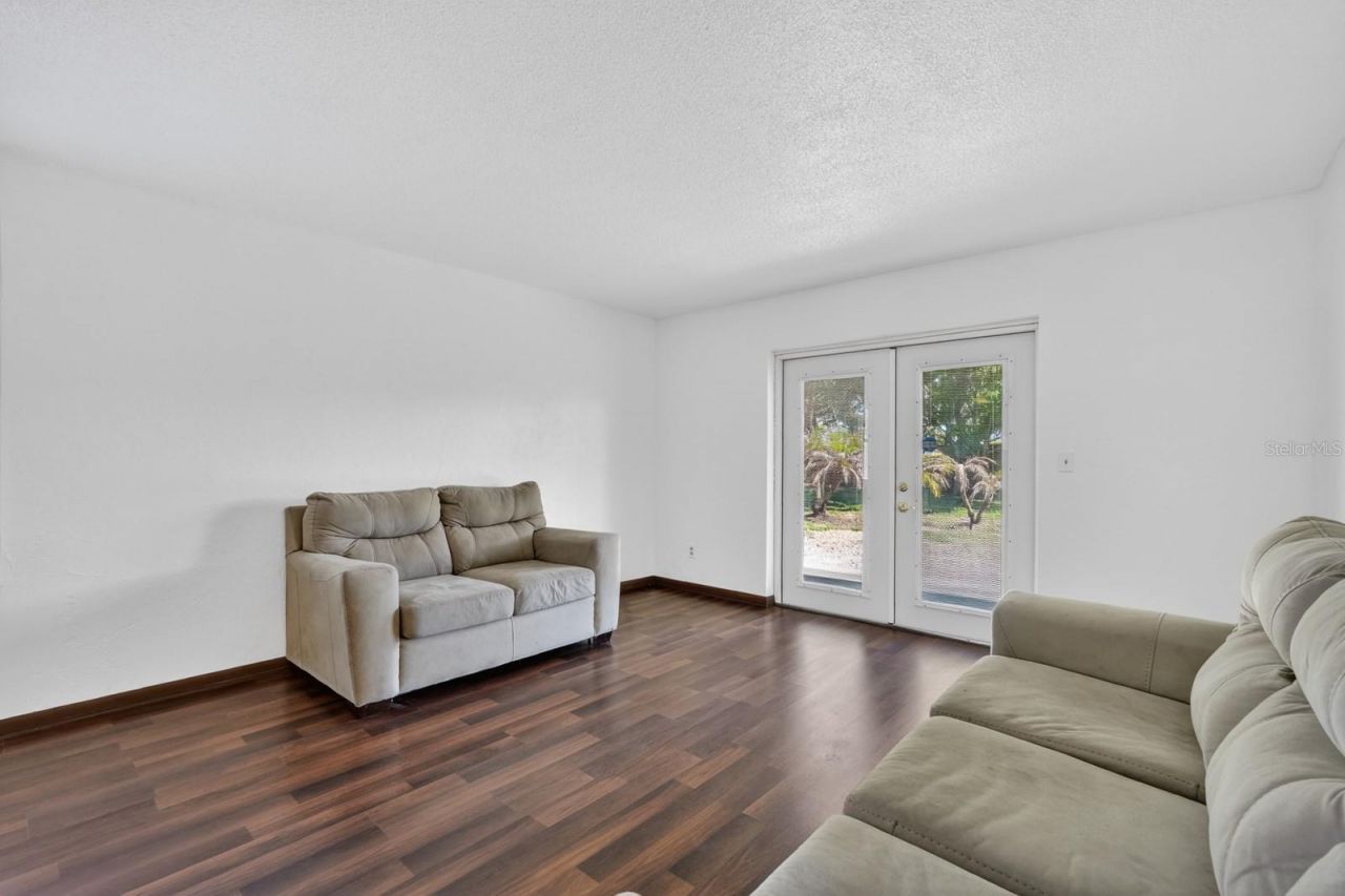 109 Shangri La Circle, Edgewater, FL 32132 Photo