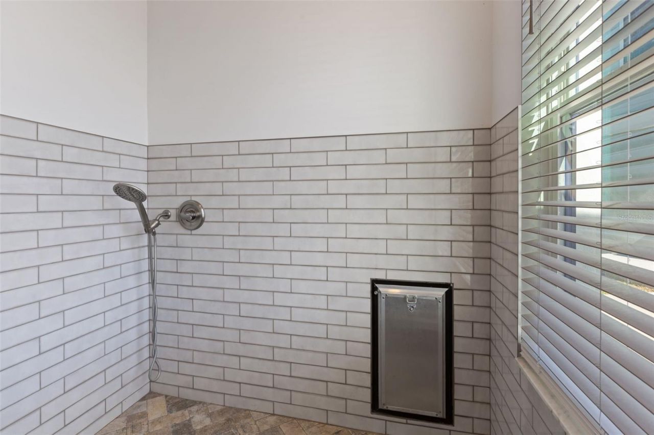 3321 N Kingsway Road, Thonotosassa, FL 33592 Photo