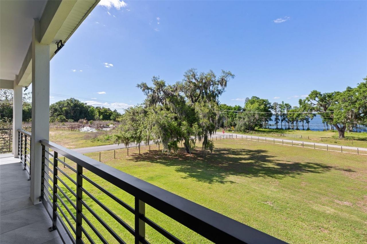 3321 N Kingsway Road, Thonotosassa, FL 33592 Photo