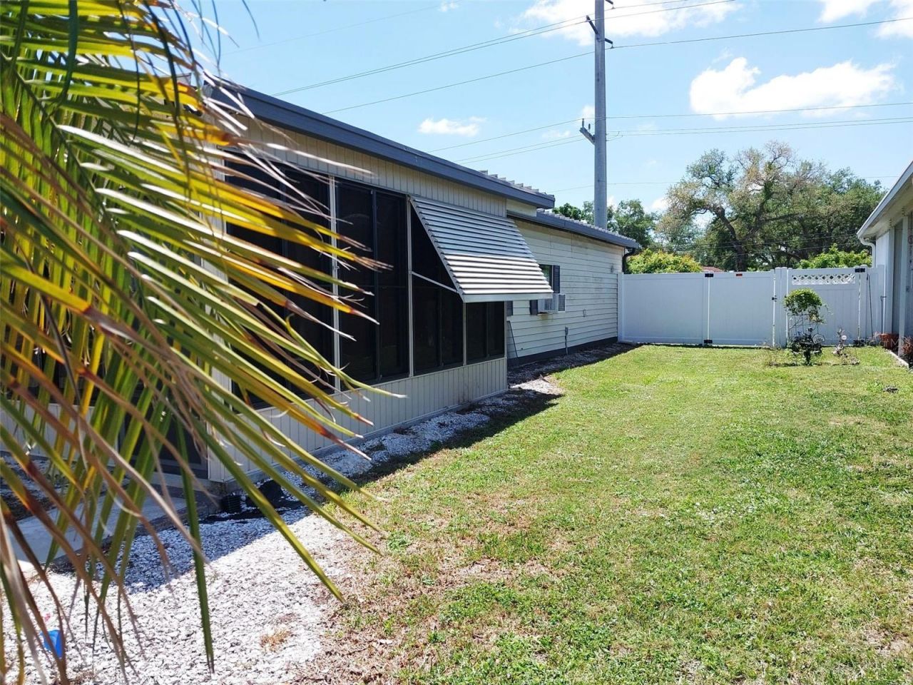 302 52nd Avenue Terrace E, Bradenton, FL 34203 Photo