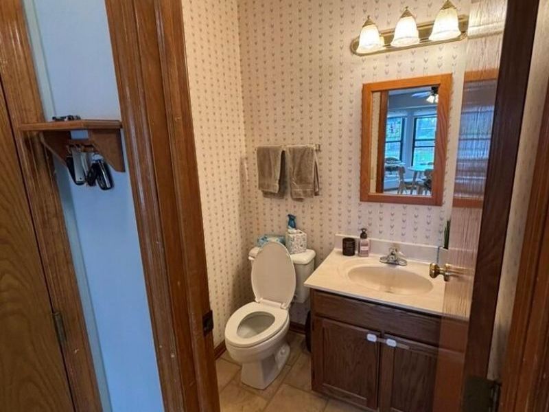 615 Ozem Gardner Way , Westerville, OH 43081 Photo 8