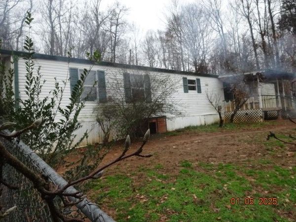 1882 Jordan Rd, Chapmansboro, TN 37035