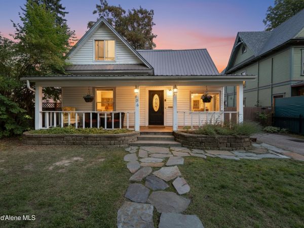 606 N 4th Ave , Sandpoint, ID 83864