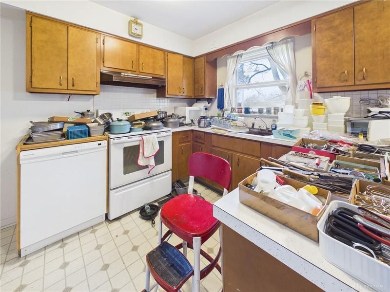 7194 N State Route 49, Greenville Township, OH 45331 Photo 5