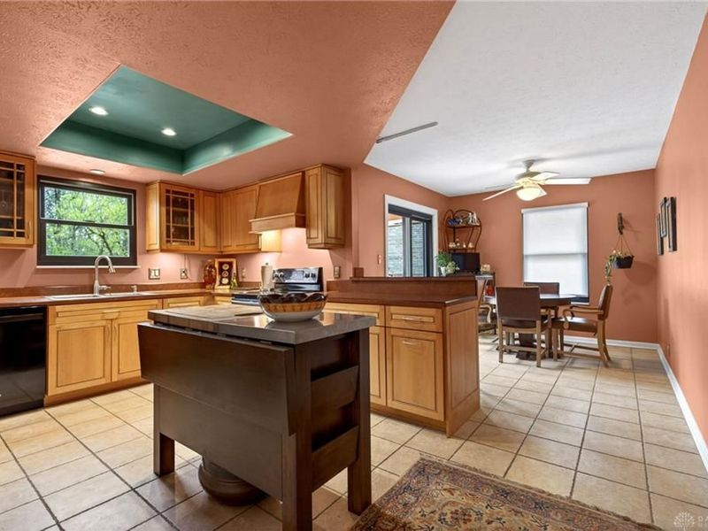 210 Foliage Lane, Springboro, OH 45066 Photo 9