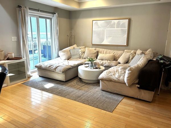 18 Knowlton St, Unit 1, Boston, MA 02127