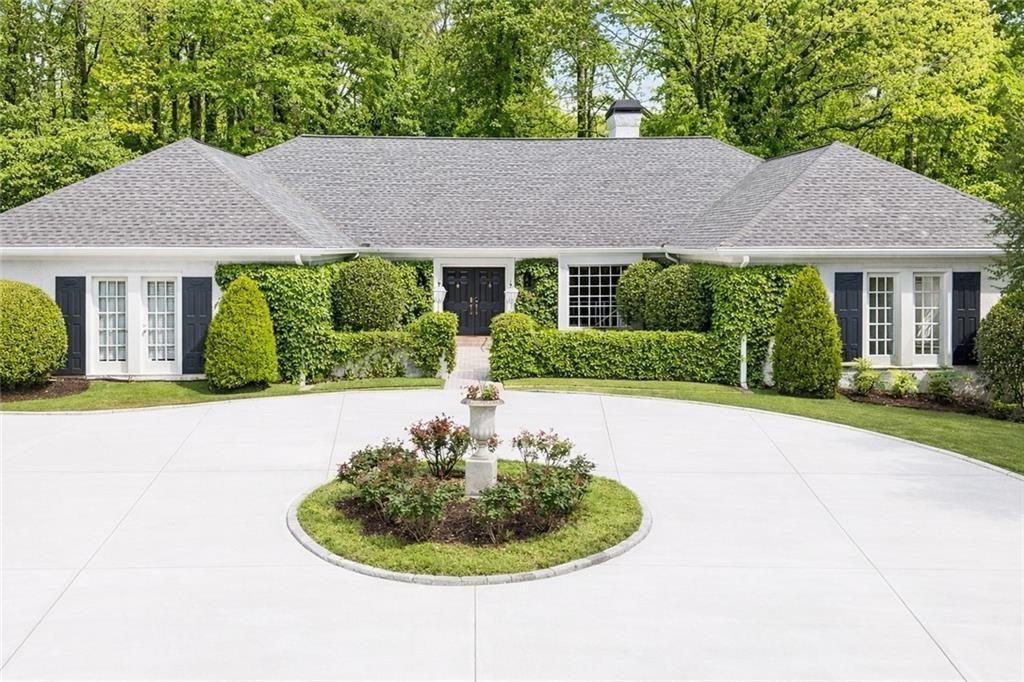 875 Heards Ferry Road, Atlanta, GA 30328 Main Photo