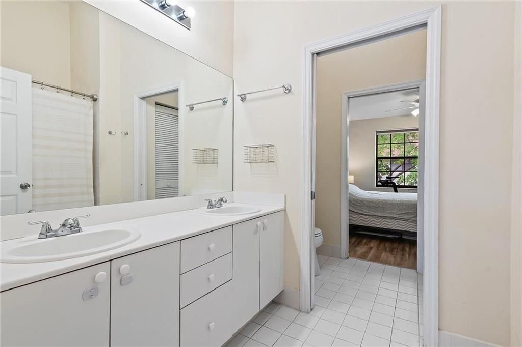 247 City View Drive, Fort Lauderdale, FL 33311 Photo