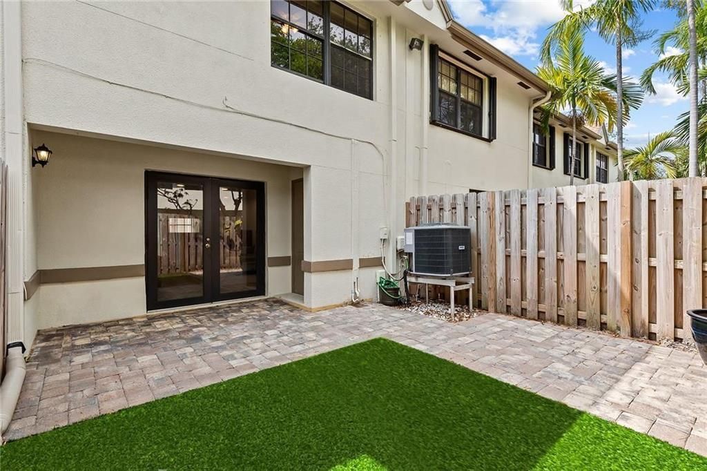 247 City View Drive, Fort Lauderdale, FL 33311 Photo