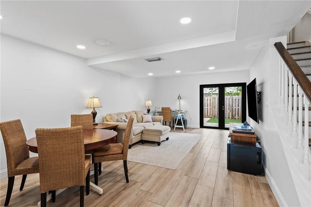 247 City View Drive, Fort Lauderdale, FL 33311 Photo