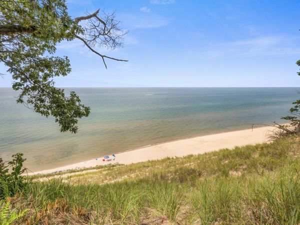 3507 Winnetaska Road, Norton Shores, MI 49441