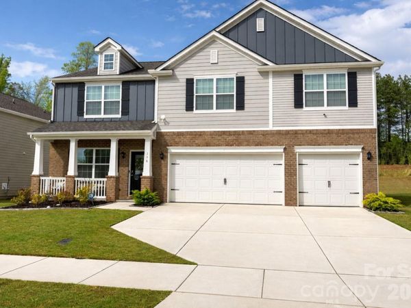 116 Timbergreen Court , Troutman, NC 28166