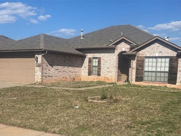 213 Sandstone Drive, Norman, OK 73071