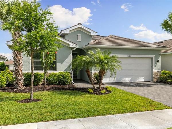 2525 Kona WAY, NAPLES, FL 34120