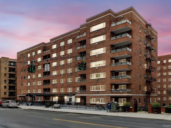 80 Hartsdale Avenue E, Unit 101, Hartsdale, NY 10530