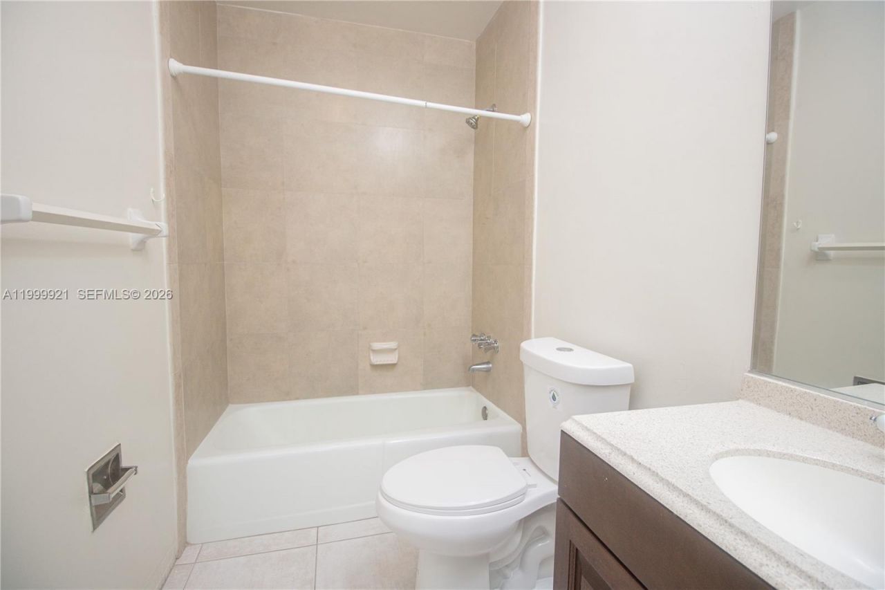 8900 NW 38th Dr, Unit 4, Coral Springs, FL 33065 Photo