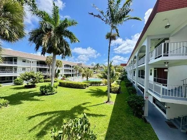 581 Blue Heron Drive, Unit 221-B, Hallandale Beach, FL 33009