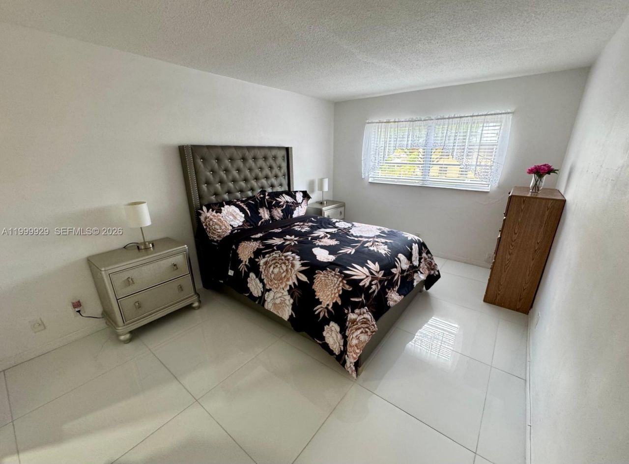 581 Blue Heron Drive, Unit 221-B, Hallandale Beach, FL 33009 Photo