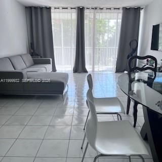 1670 NE 191st St, Unit 403-3, Miami, FL 33179 Photo