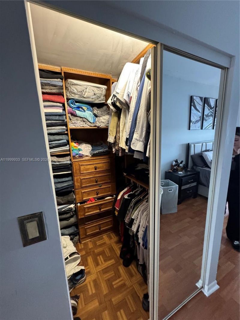 8270 NW 191st Ln, Unit 13L, Hialeah, FL 33015 Photo