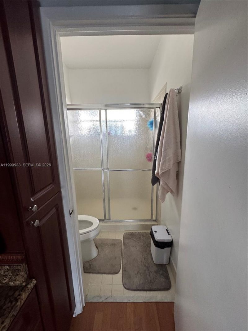 8270 NW 191st Ln, Unit 13L, Hialeah, FL 33015 Photo