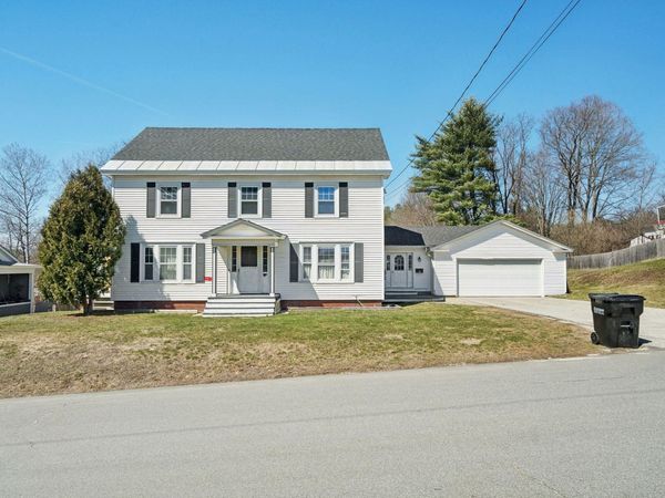 20 School Street, Newport, NH 03773